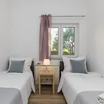 Apartament Island Mihaela *