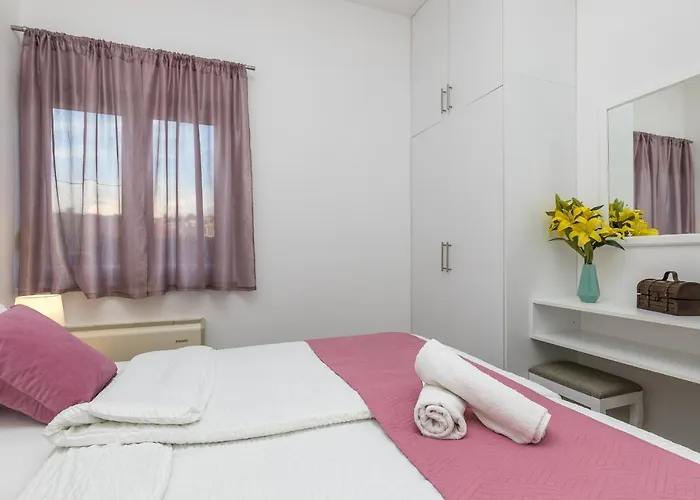 Island Mihaela Apartamento Okrug Gornji