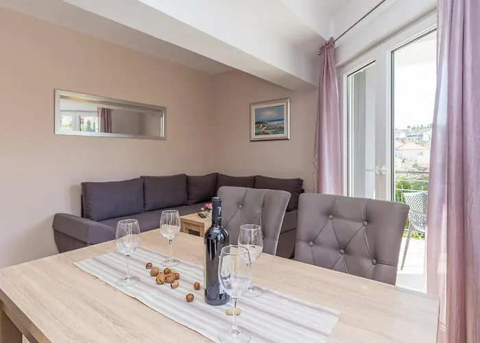Apartamento Island Mihaela