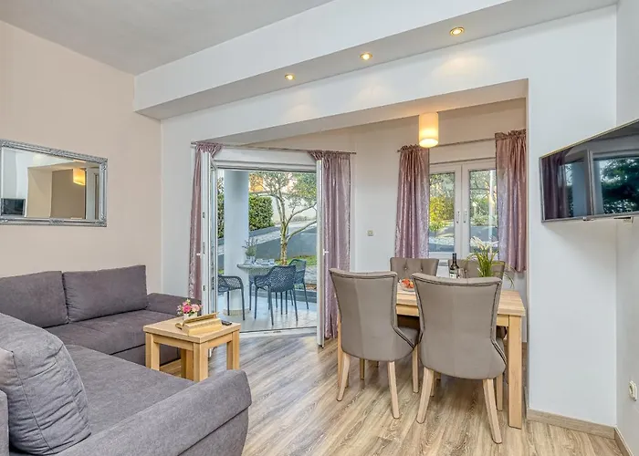 Apartamento Island Mihaela