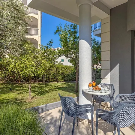 公寓 Island Mihaela