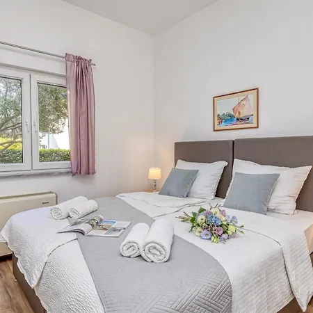 Apartmán Island Mihaela Okrug Gornji