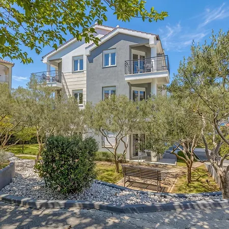 Apartman Island Mihaela