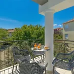 Island Mihaela Apartment Okrug Gornji