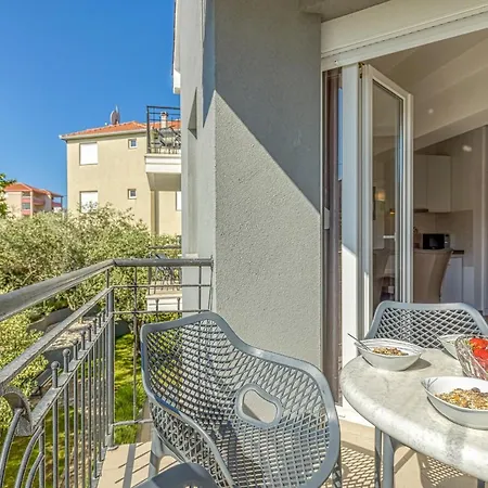 Apartman Island Mihaela *