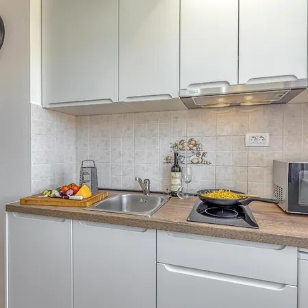 Appartement Island Mihaela