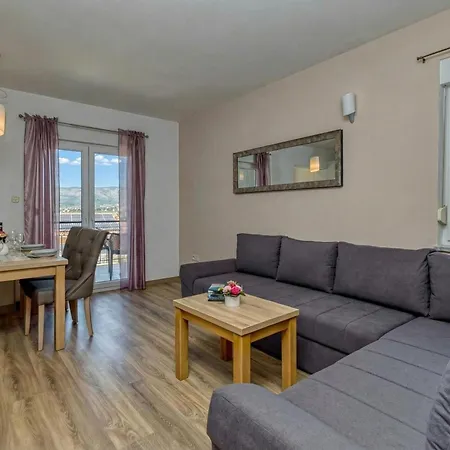 Appartement Island Mihaela