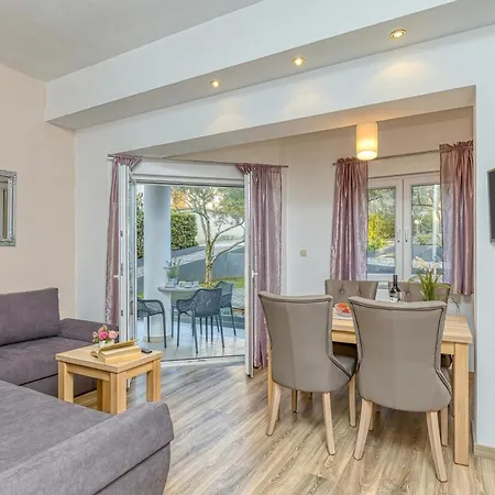 Appartement Island Mihaela