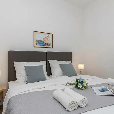 Appartement Island Mihaela